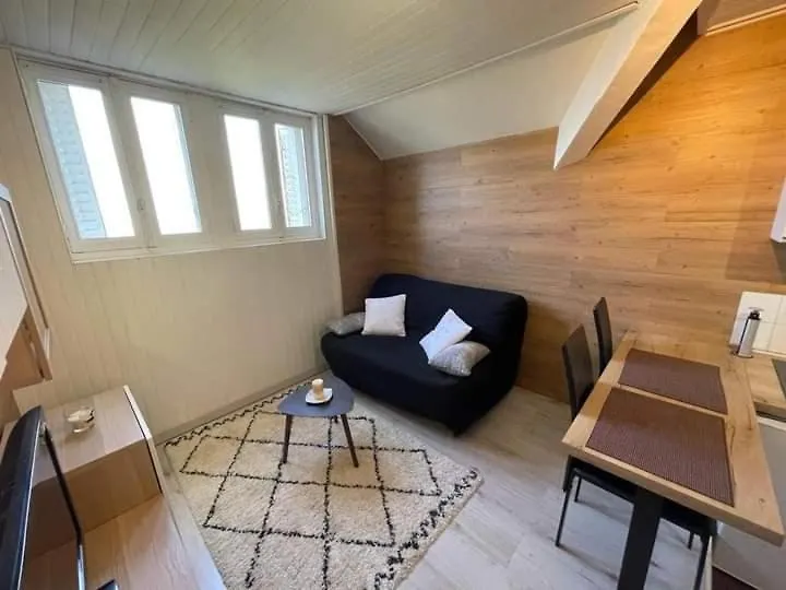 Sweet Room Aix-les-Bains 0*,  France